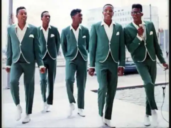 Video: The Temptations — "Rudolph the Red-Nosed Reindeer" (Christmas Song)